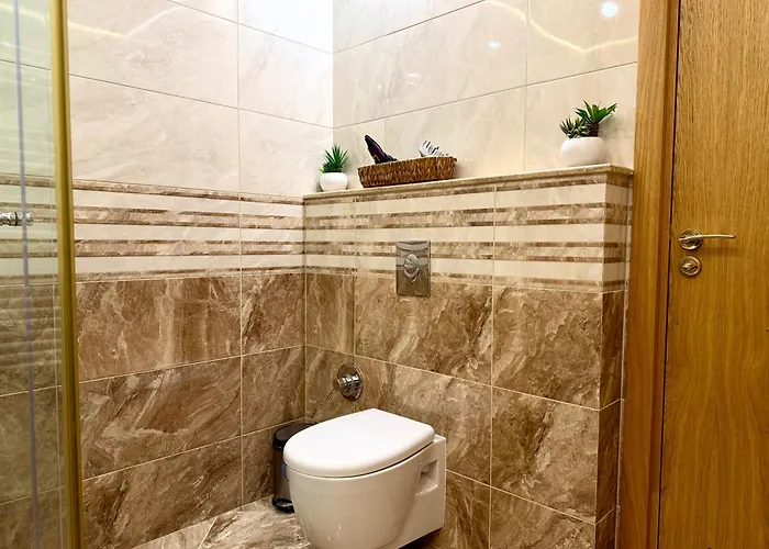 Cosher - Gardenia Palace 10 Free Parking