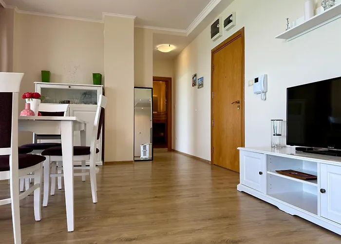 Cosher - Gardenia Palace 10 Free Parking